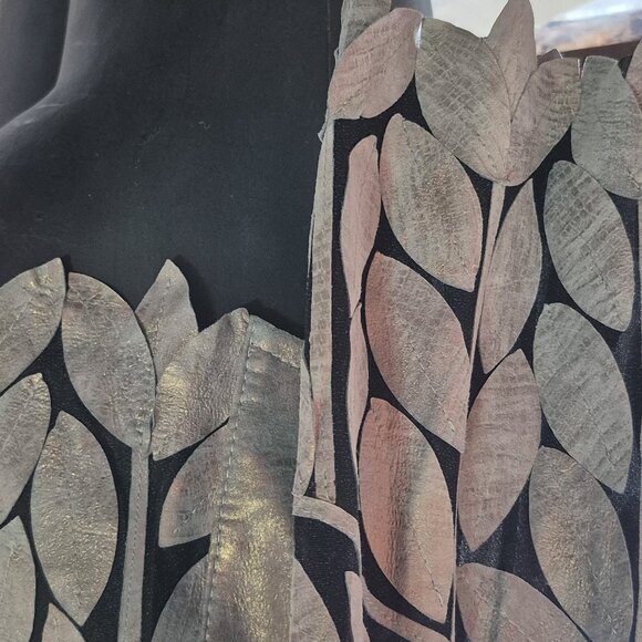 Unique leather on sheer woman jacket. - Picture 4 of 4